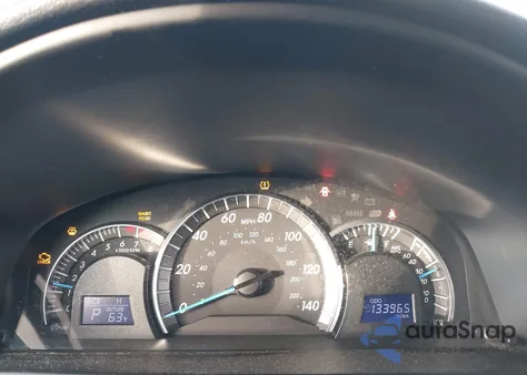 2014 Toyota Camry Se z USA, uszkodzony, nr VIN 4T1BF1FK7EU447894